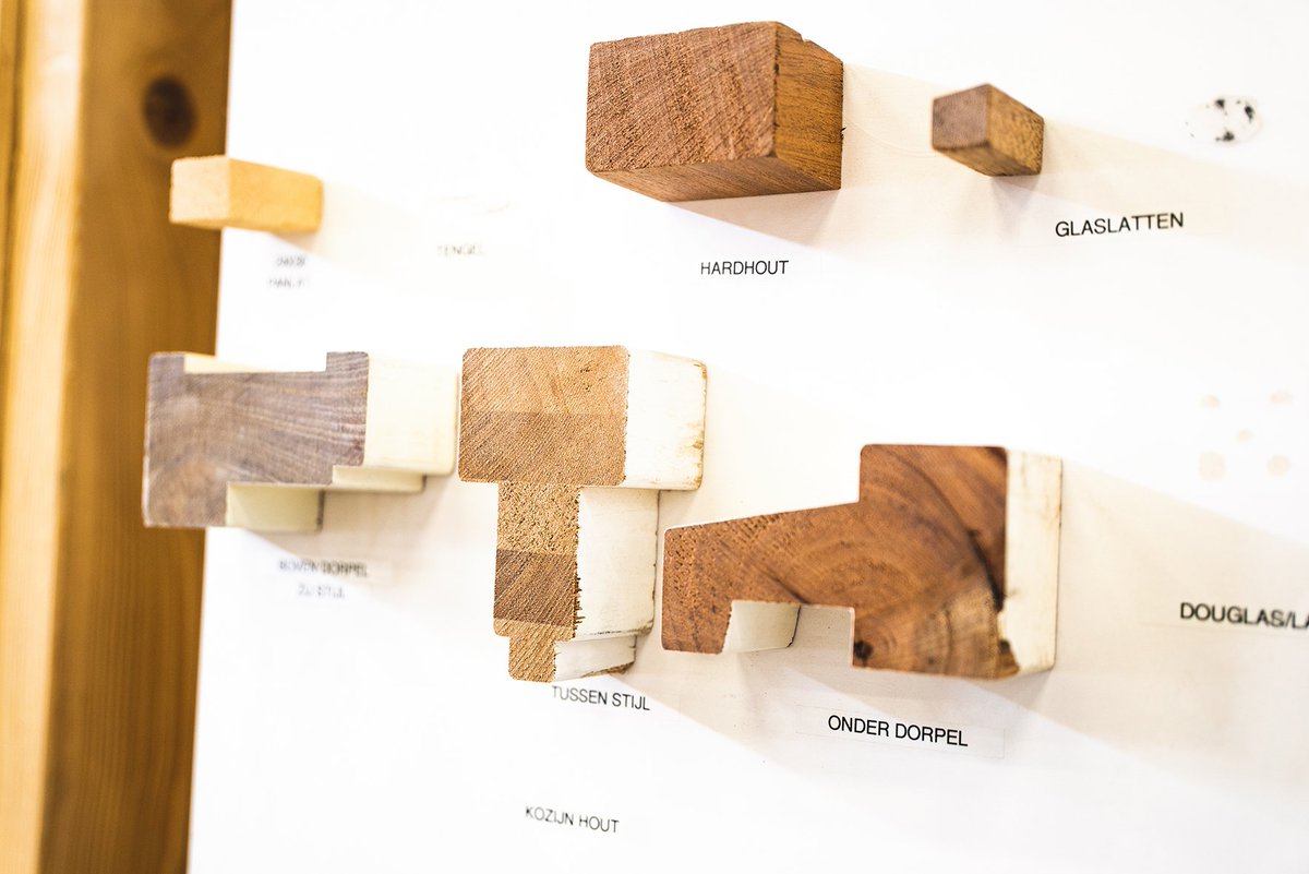 Bij Rijnmond-Bouw leer je alles over soorten hout en waar je rekening mee moet houden. Als #bouwvakker is het belangrijk dat je alles weet over de #materialen waar je mee werkt.

#hardhout #timmerman #metselaar #tegelzetter #rijnmondbouw #rotterdam #aannemer #bouwplaats #bouw