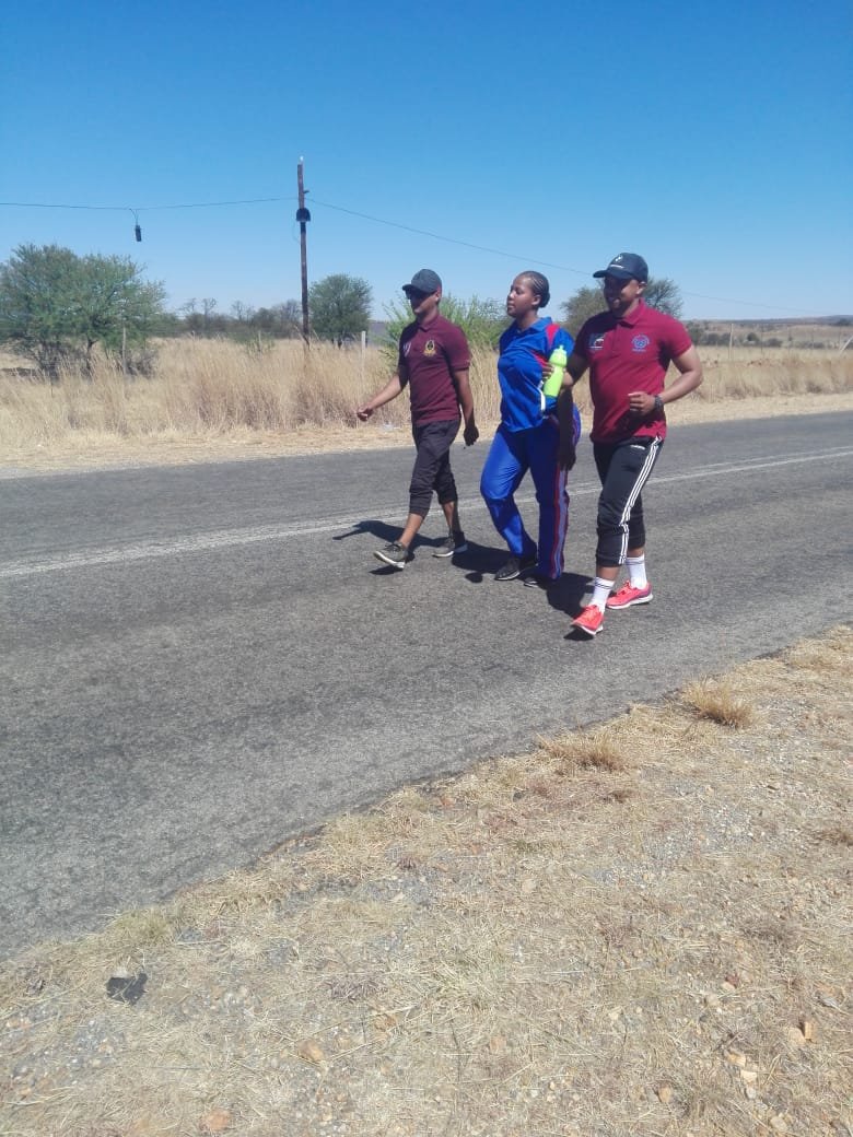 SANDF_ZA's tweet photo. Warrant Officers and Non-Commissioned Officers Skills Competition 2019, 9 to 13 September 2019, Potchefstroom. Fitness Evaluation, Individual Participants.
Information and Photographs by Lieutenant M.J. Kekana, ASB Potchefstroom
#sandf
#sandf19
#SAArmy_19
#MilSkillsComp_19 https://t.co/rfqDgLRO9d