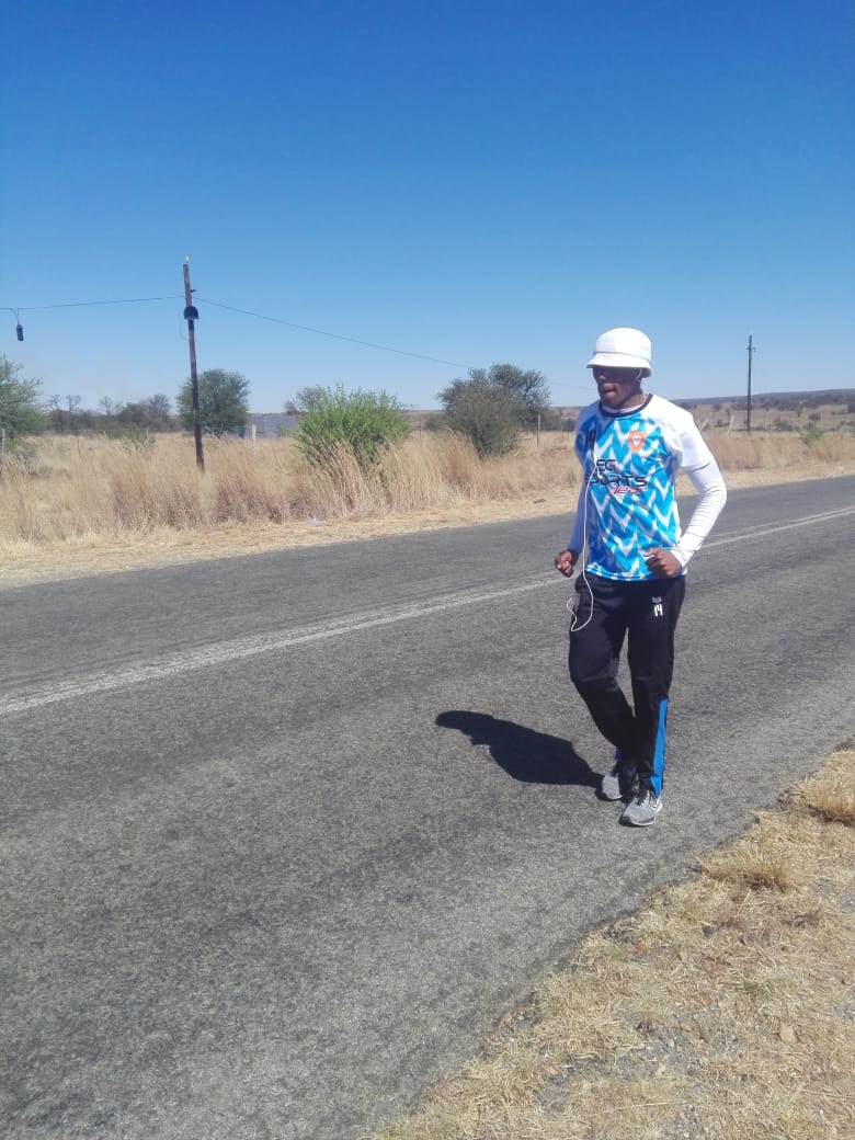 SANDF_ZA's tweet photo. Warrant Officers and Non-Commissioned Officers Skills Competition 2019, 9 to 13 September 2019, Potchefstroom. Fitness Evaluation, Individual Participants.
Information and Photographs by Lieutenant M.J. Kekana, ASB Potchefstroom
#sandf
#sandf19
#SAArmy_19
#MilSkillsComp_19 https://t.co/rfqDgLRO9d