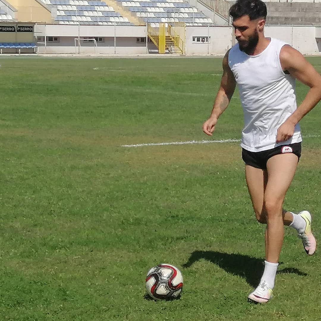 kms1969official's tweet photo. 📸 İdman Günlüğü |12 Eylül 2019| Perşembe
Aslanlarımız Sivas Belediyespor Maçı hazırlıklarını bu sabah yaptığı idman ile sürdürmeye devam etti. 💪🦁👏
#Kahramanmaraşspor #SivasBelediyespor #İdmanzGünlüğü #KmsTv 🔴⚪ https://t.co/z4wrD87R8E