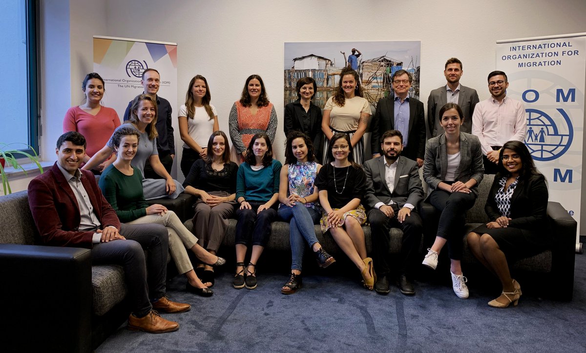 UNMigrationData's tweet photo. 4⃣ years GMDAC 🎂 
4⃣ years of strengthening the role of data&amp;evidence in 🌎 processes
4⃣ years of supporting states’ capacities to collect, analyse&amp;use #MigrationData 
4⃣ years of promoting evidence-based policies with data 

Get to know our Team&amp;Work 👉 https://t.co/vaNHJ7n4uQ https://t.co/p56kXpPD6g