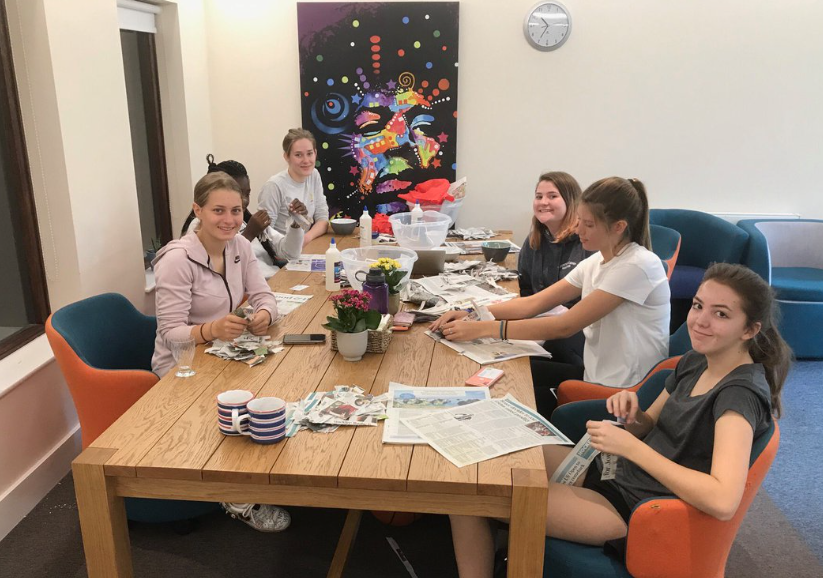 acsrelo's tweet photo. Ready for action? There is no boredom in the ACS #Cobham #boarding house. From creative workshops 👩‍🎨👨🏾‍🎨to game nights 🎲♟to cycling excursions 🚴🏼‍♂️🚴‍♀️🚴‍♂️ there is a lot to enjoy. #ACSBoarding #LifeatACS https://t.co/rEQZzJQPgx