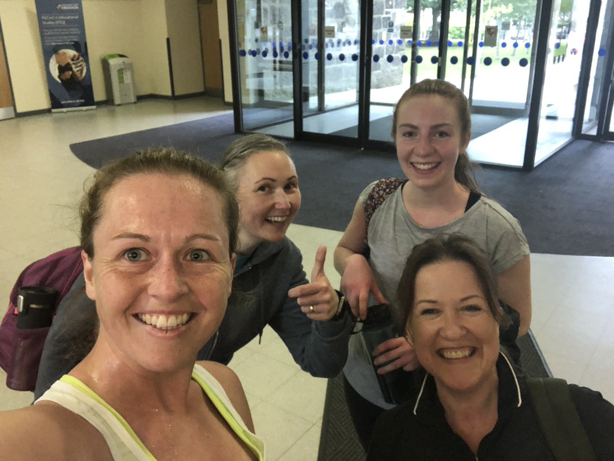 Boosting some of the 4th year MA education students - jogging/ running / walking  @educationabdn its only taken me 4 years to do this! Happy and healthy teachers equals happy and healthy kids - I hope 😘 🤷🏼‍♀️😍 @MentaIHeaIthUK @aberdeenuni