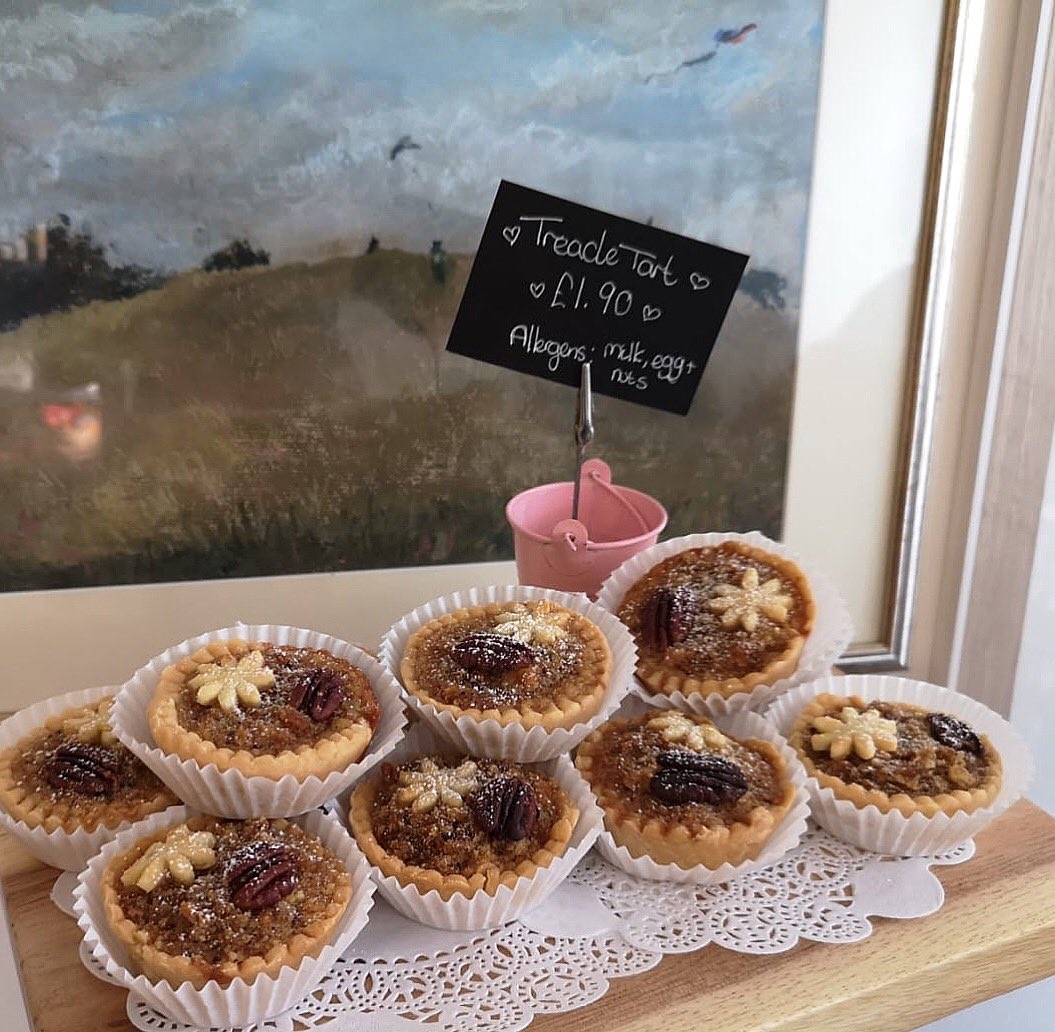 nibsysgf's tweet photo. Mmmmmm Treacle Tarts with orange zest & ginger π because the autumn is setting in ππgrab them while they last! And if you like them weβll keepβum coming!
_
#glutenfree #madewithlove #treacletart #nibsysgf #rdguk #readingindies https://t.co/STx4qcUjAH