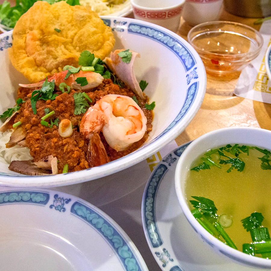 MyanmarTouching's tweet photo. Noodles (Hủ Tiếu) are familiar dishes of people in the southwestern region, but depending on the processing method, each region has its own unique flavor.
#vietnam #southwesternregion https://t.co/rm2rn2USHr