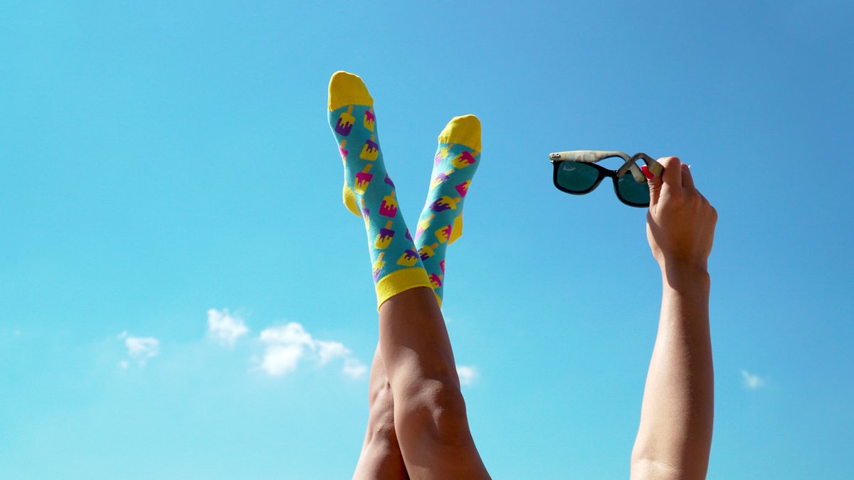 OneTwoSock's tweet image. Never stop looking up 🕶🍦
#OneTwoSock #IcePopMint #colorfulsocks