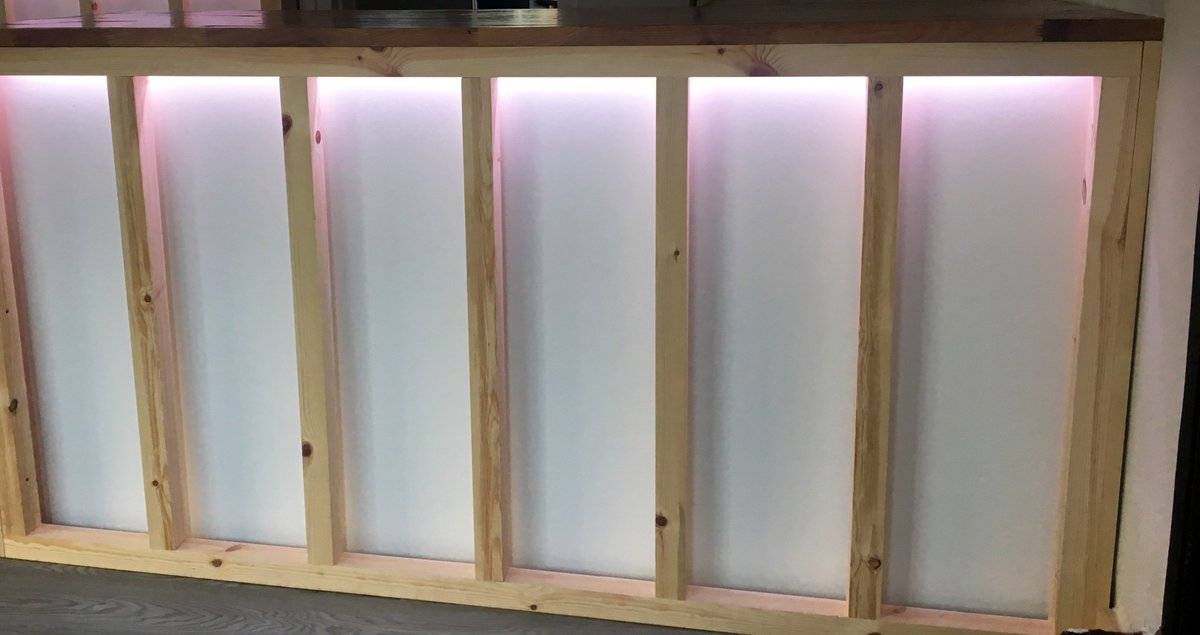 TokyoSizzle's tweet photo. #Colchester #Tokyosizzle #Japanesedesign #zen We just had an amazing front counter constructed. We wanted to create a design that will reflect and support our ideals and give people a sense of reflection, calm, rest and a little escapism to Japan when eating here. https://t.co/BK838MgB6o
