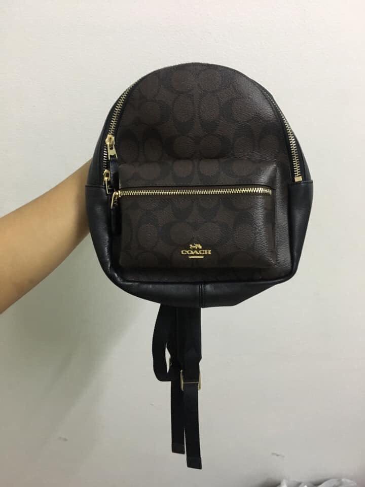 1flagsd's tweet image. กระเป๋า coach mini ใหม่มาก ใช้ไปแค่สองครั้งเองจ้า หิ้วเอง บินมาจาก USA 🇺🇸เลยนะคะ ล้านเปอร์เซ็นต์เพราะเราไป Work and travel มา ราคาเอาท์เลทนะคะ
ซื้อมาเกือบ 4,000 เลยจ้า
🌈ส่งต่อ 2500฿
🤪ส่งฟรีอีเอ็มเอสไปเลยค่ะ 
#กระเป๋ามือสอง #Coach #coachมือสอง #กระเป๋าแบรนด์เนมมือสอง @coachTH