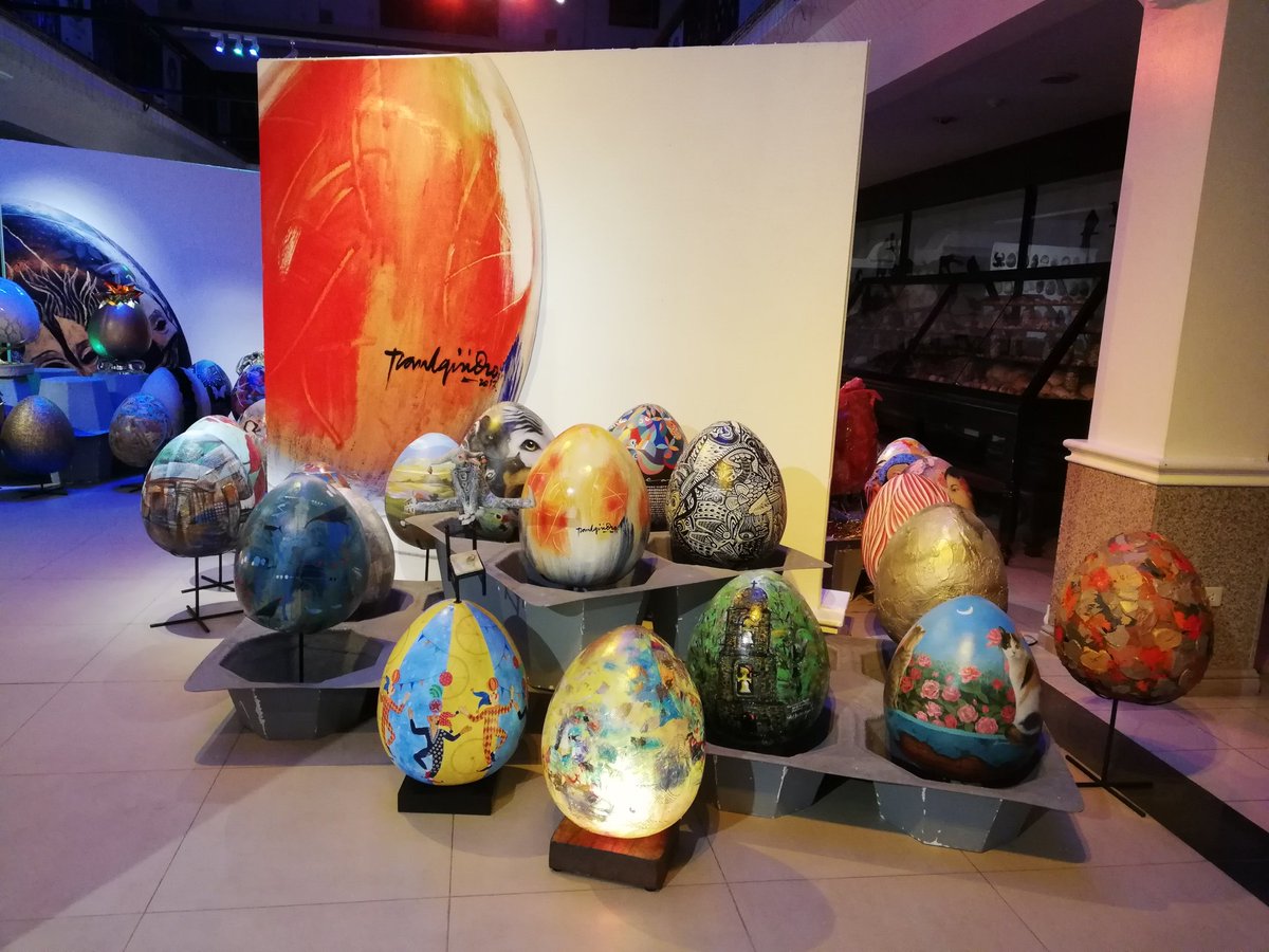 manilabulletin's tweet photo. 100 egg-ceptional art from different local artists are nestled in the UST Museum. #MBHatch https://t.co/7HHJcB4y8v