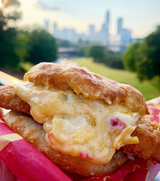 eatsofclt's tweet image. Have you heard the un-bo-lievable news?! You can now add pimento cheese to any of your favorite @bojangles1977 menu items for a limited time!! We got ours - now it’s your turn

Cajun Chicken Biscuit w/ Pimento Cheese

Bojangles, Charlotte #eatsofclt ift.tt/2ZXBfeS