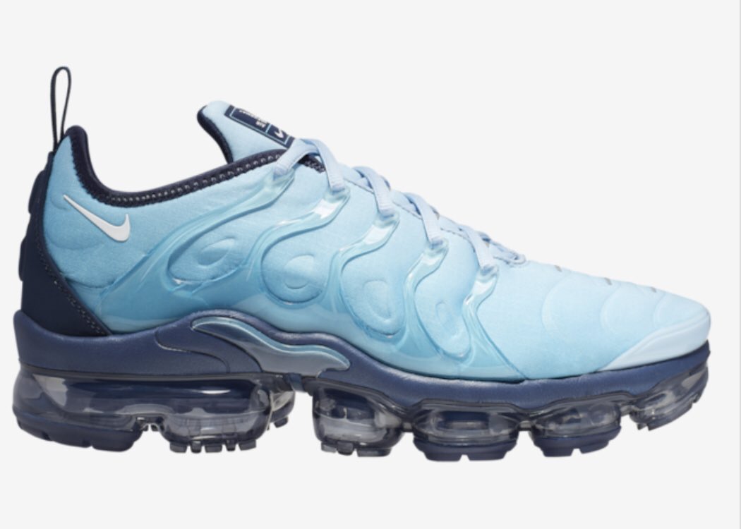 vapormax baby blue