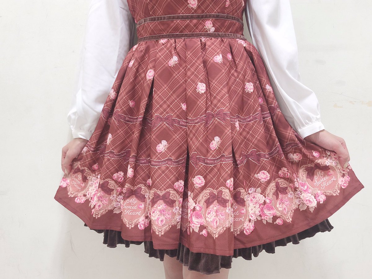 近鉄パッセ店🎀 クラシカルな #ハートフレームチェック柄ワンピース