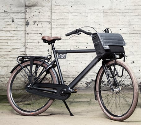 #RCTGelderland organiseert in samenwerking met #VelomotiveCampus een bezoek aan #studioMOM voor belangstellenden op 30 september a.s. Goede gelegenheid om vragen te stellen aan #marsholwerda over de award-winning Cortina Common! velomotivecampus.nl/nieuws/rondlei…