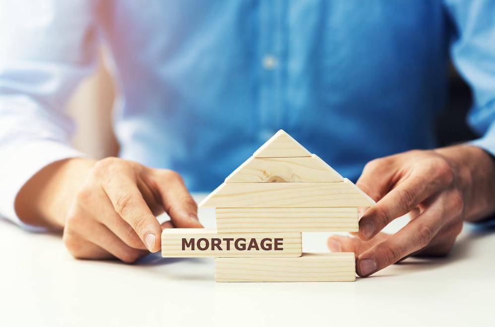 There is nothing worse than looking for your forever home and having to deal with all the stress that comes with it 😤

Why not try our One Call Mortgage Hub? The process is simple and easy…

Just give us a ring📞 01302 558625 to explore your options.