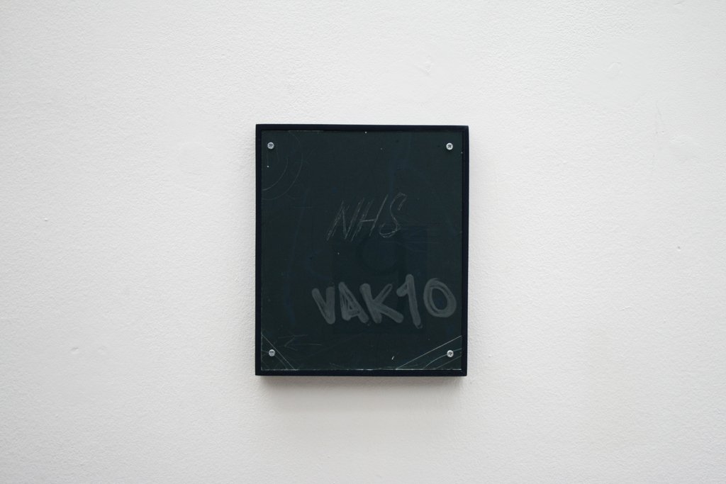 AIRArtGallery's tweet photo. 'Touch of Glass' by Alistair Woods highlights our human need to leave a mark. #AIRGallery #AIR #Gallery #Altrincham #alistairwoods #art #studios #exhibition #event #AIROpen2019 #trafford #artists #contemporary #markmaking #thingstosee #thingstodo #trafford #manchester #painting https://t.co/Otsaswrq5W