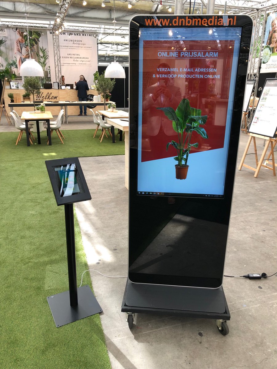 grsretailnl's tweet photo. Digitale interactie op de winkelvloer met je klanten? Ook dat kan met de campagne van GRS Retail #grs #marketing #beurs #mijngroen https://t.co/2TCqBIX3Ct