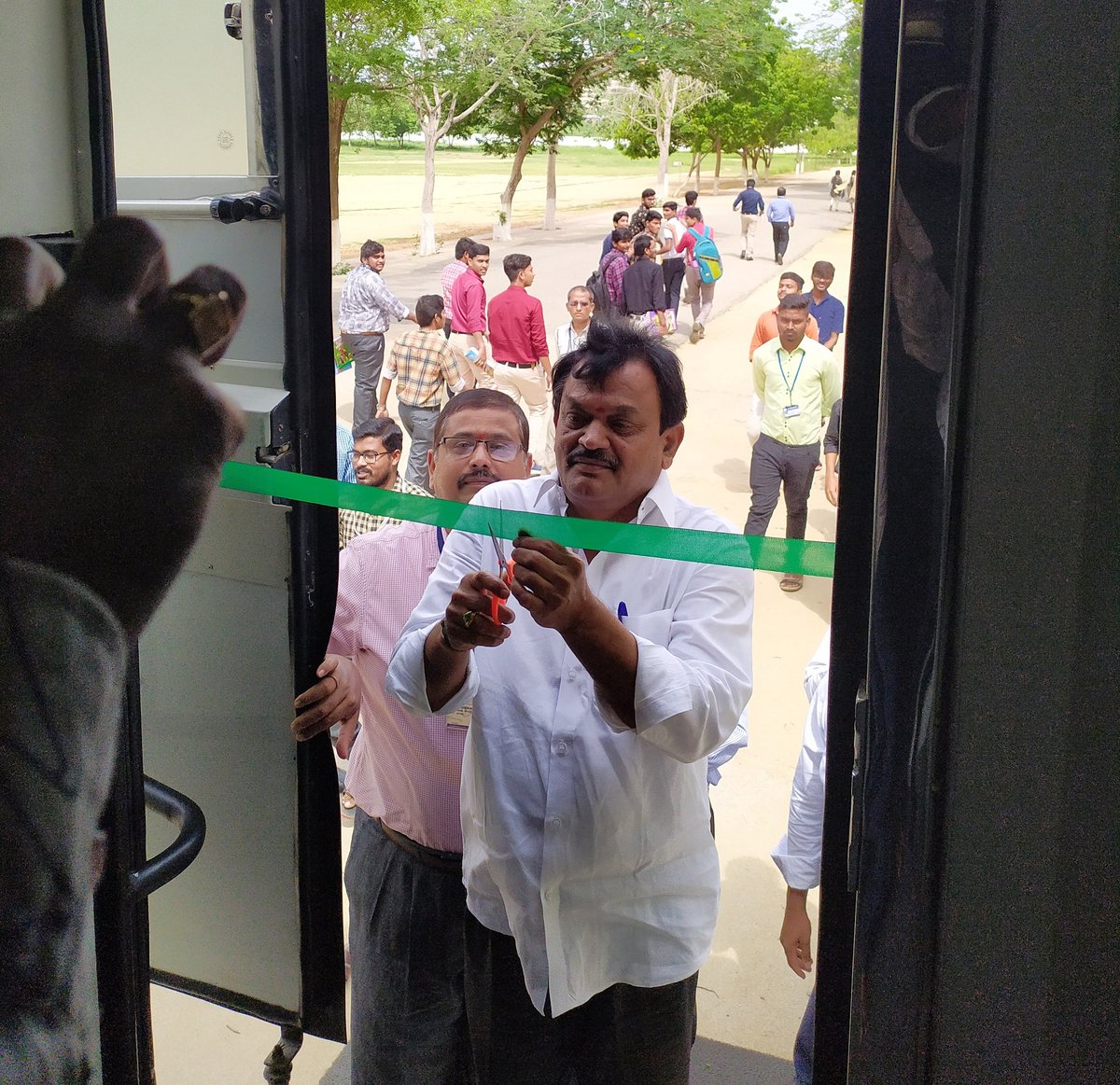 Annamacharya4's tweet image. APSSDC-Festo Mobile Van Expo’ was held at AITS, Rajampet on 6th Sept 2019. The engineering students were taught about #automation, #roboticmachines &amp;amp; #mechatronic systems. The expo was organized collaboratively by #APSSDC &amp;amp; German industrial control &amp;amp; automation firm, Festo.