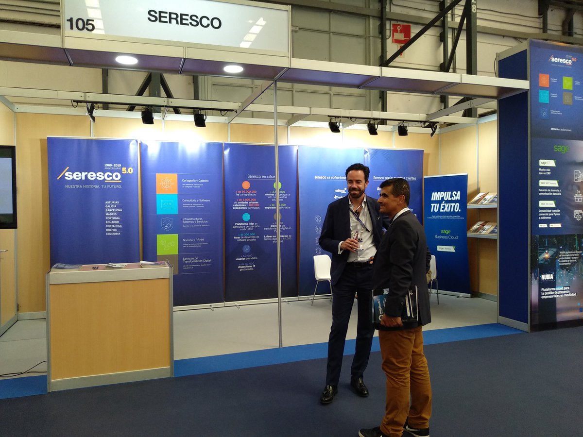 seresco's tweet photo. En @MindtechVigo de @asimegalicia, #Stand105 de @seresco, @aburizar con @soyjonato 😀 #TransformacionDigital #Industria40 #MásterIndustria40 https://t.co/RBR8eapE4f