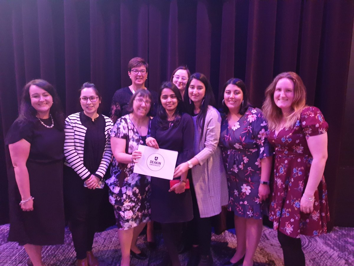 The girls representing @DeakinSEBE and <a href="/DeakinSIT/">Deakin School of IT</a> At <a href="/TechDiversityAU/">TechDiversity</a> havi g fun ...