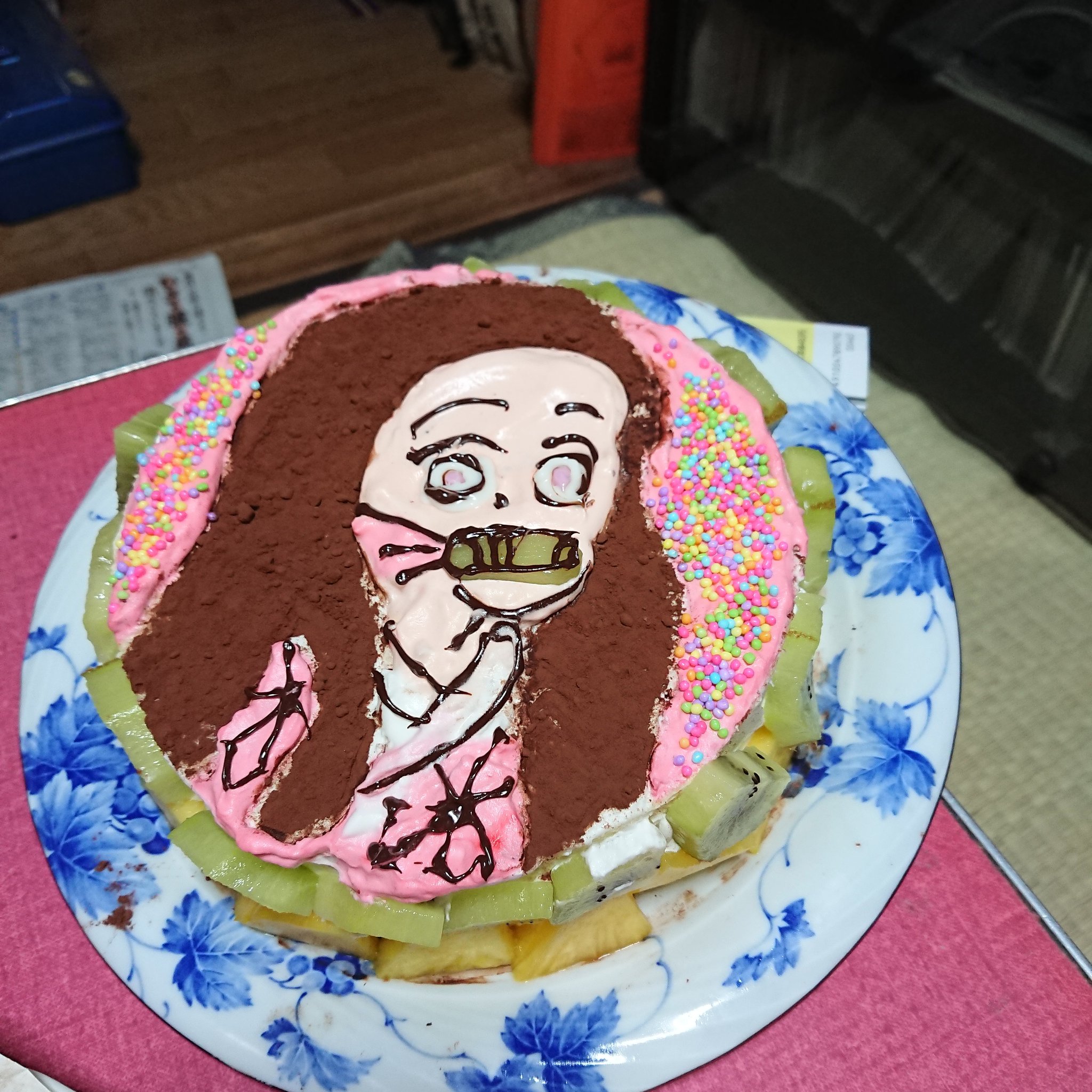 松井千夏 今年の力作 鬼滅の刃 の禰豆子 少し降臨しちゃいました 髪のリボン忘れてた 鬼滅の刃 禰豆子 誕生日ケーキ 手作りケーキ T Co Pjz8zdxlta Twitter