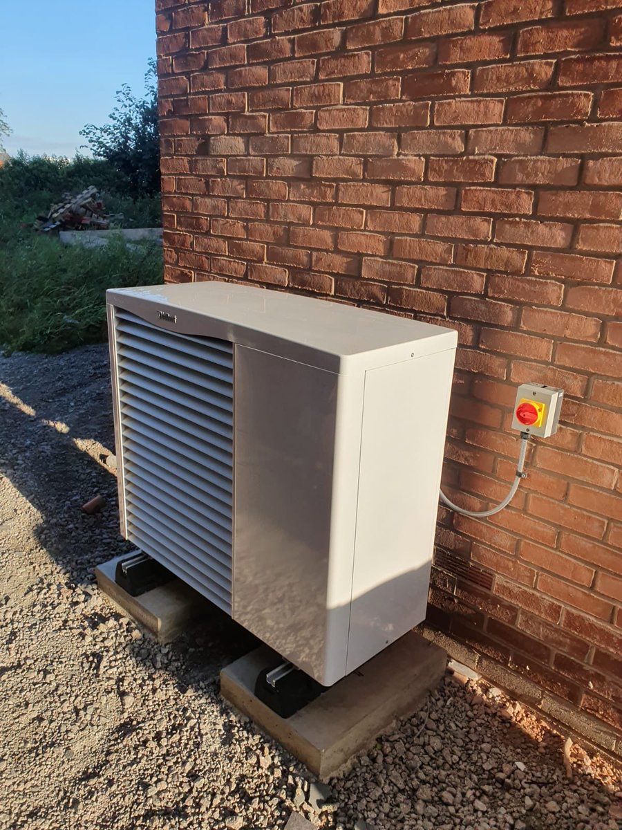 <a href="/vaillantuk/">Vaillant UK</a> Just commissioned up the first two, big box, little box 👍🏻