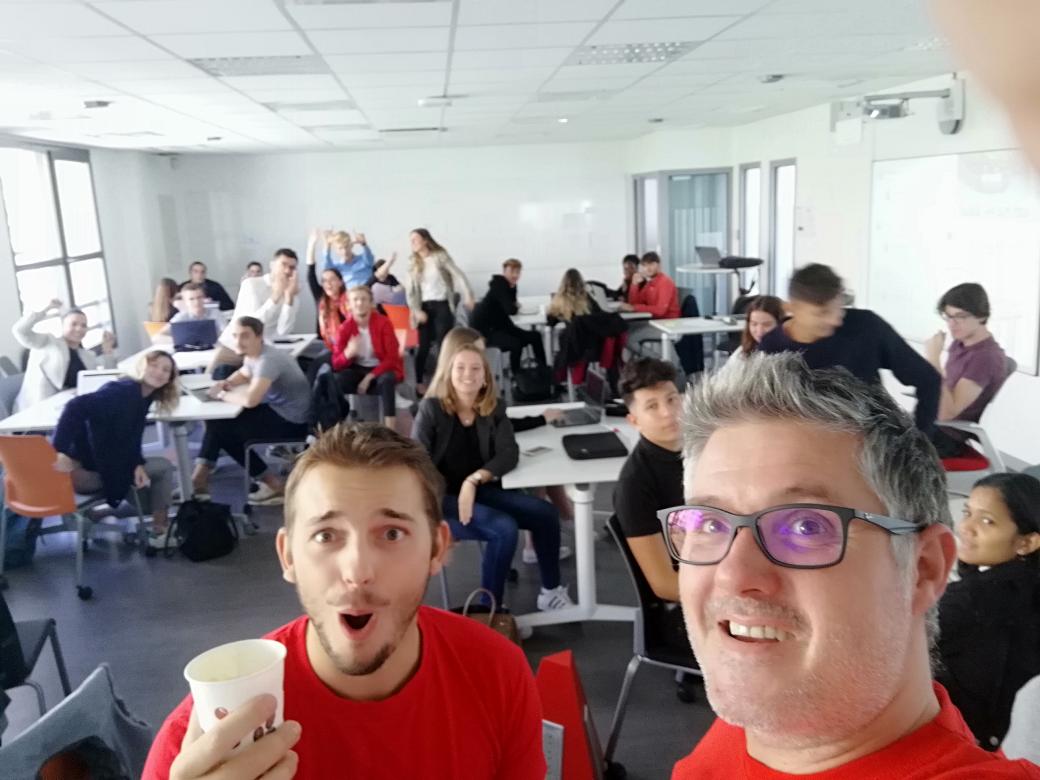 fredrossi_fr's tweet photo. Prêt pour la dernière ligne droite et passer devant le beau jury avec #googleventure #UXemlyon #sainté https://t.co/9ooPQWSbmR