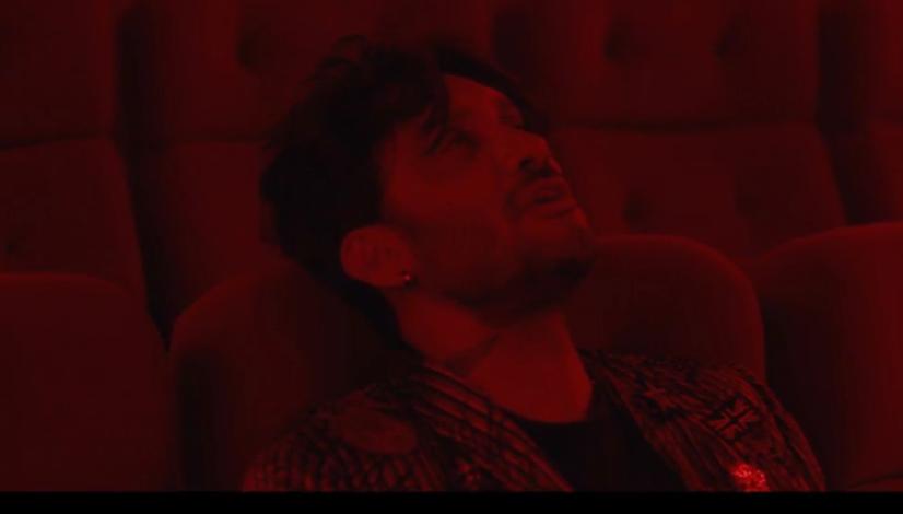 Vicinisempree's tweet image. Come mi riprendo ora? #FabrizioMoro #PerMe