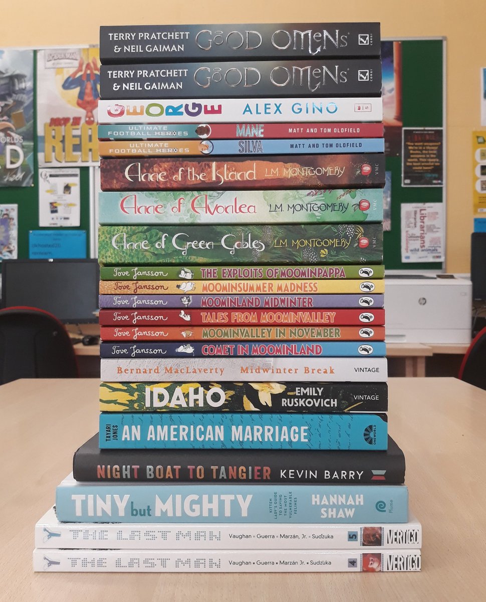 MntSeskinlib's tweet photo. Something for everyone in our latest book delivery from @iesltdbooks Some great options for #StaffBookClub too which will be starting soon! 📚📚📚 #SchoolLibrary #ReadWidely🤓 #GetOffYourPhones📲 #GraphicNovels🖌 #Moomins #Soccer⚽️ #Classics #Witches🧙♀️ #Kittens🐱 @jcsplibraries https://t.co/9W3Su3i3If