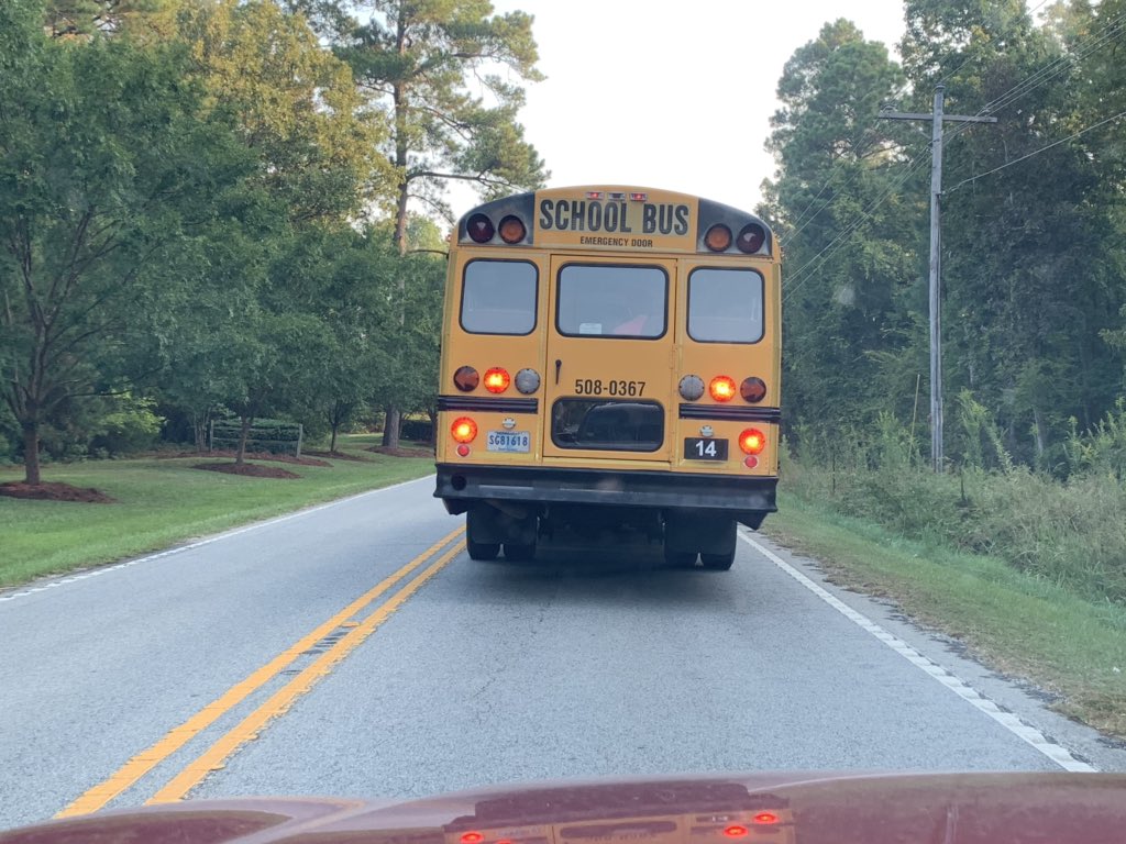 MrsJacksonDFHS's tweet image. First it was a train. Then it was a bus. Then it was the dreaded trash truck on Shady Grove Road.  Just trying to get to @dutchforkhigh , and here I am learning a lesson about patience and waiting my turn. #alwaysastudent ##findthelesson #Pridein5 #Teachin5 #madeitontime