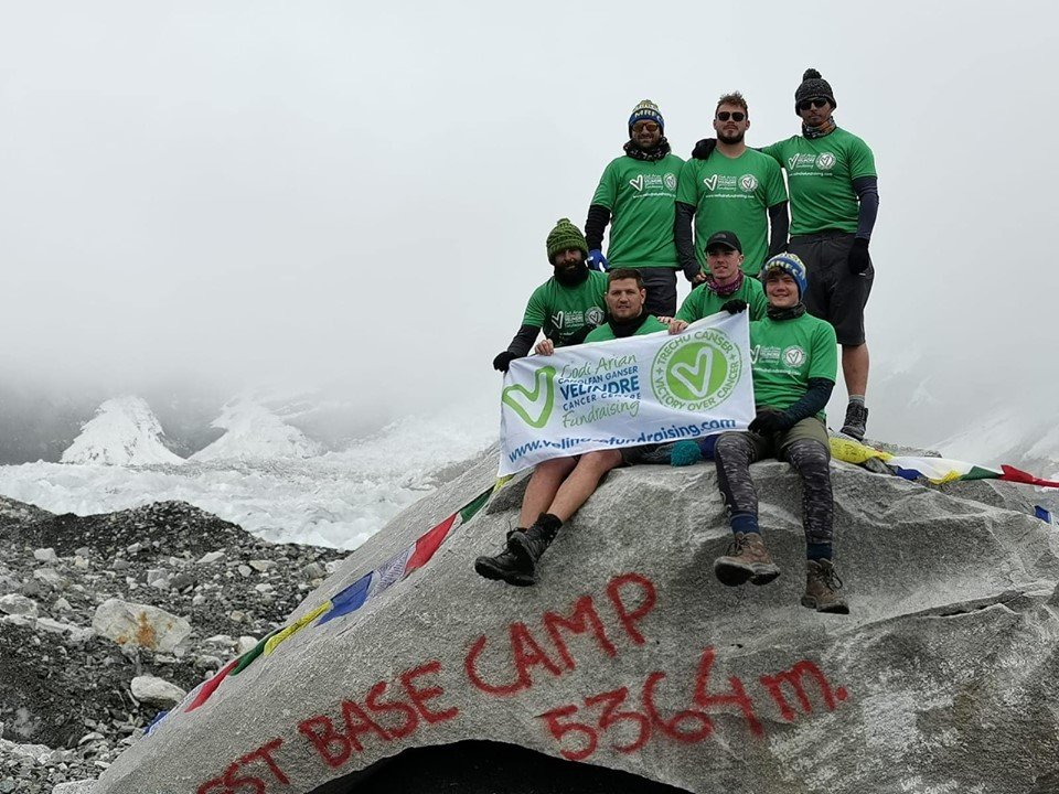 🏔️ MOUNT EVEREST | They did it!

Congratulations to <a href="/dafhell/">dafydd</a> <a href="/Rosspricex/">Ross price</a> and Aaron Lewis - the three <a href="/ValleyCougarsRL/">Valley Cougars</a> #rugbyleague players who have made it to Mount Everest Base Camp to raise money for @checkemlads and @VelindreCC. 

👉 DONATE justgiving.com/crowdfunding/d…

#doitfordaf