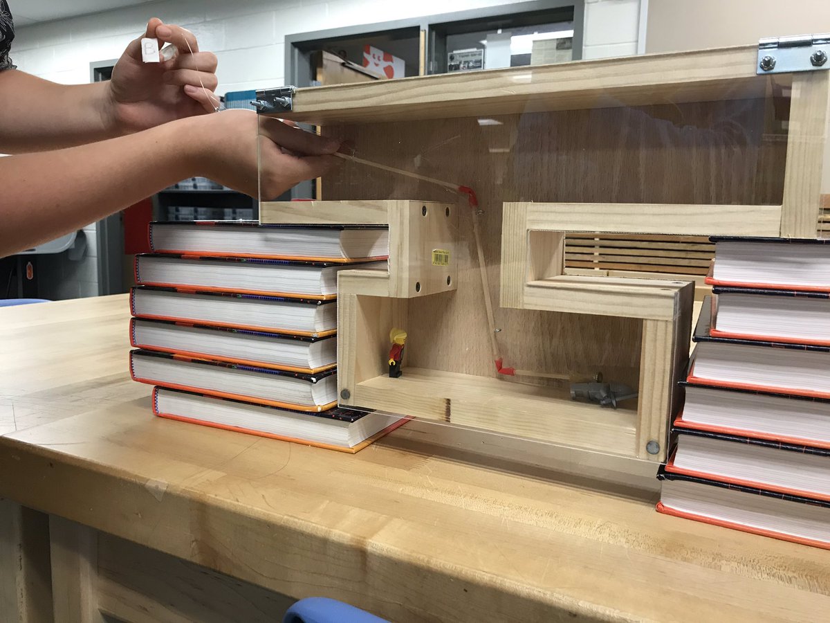 R2TeachU's tweet photo. Miner Rescue design challenge was a blast! STEM Engineering students rocked this one! #marshallpride #STEMeducation #dadjokes https://t.co/etevAIpCCt