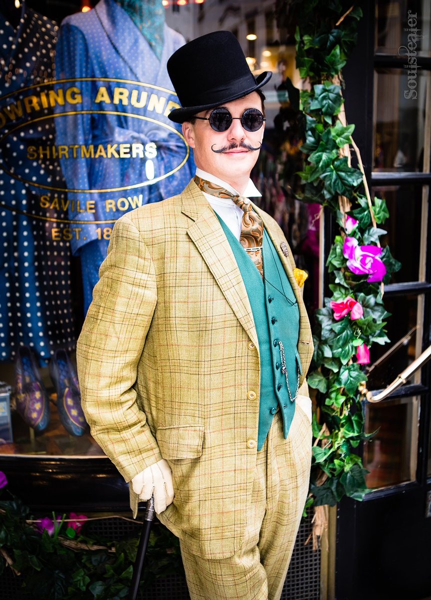 Fleur De Champagne // <a href="/artdecodandy/">Champagne Charlie</a> in a fine linen number at <a href="/TheChapMag/">The Chap Magazine</a> Flaneur walk, earlier this summer. #soulstealer #photography #portrait #alternative #london #vintage #fashion #chap #nopurpose #nodestination #imbibe