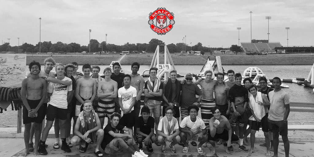 MaizeMensSoccer's tweet photo. Thanks @SplashICT for the great time! #maizesoccer #maizehighsoccer #maizehigh #maizehighschool https://t.co/GJOCWs3XIV