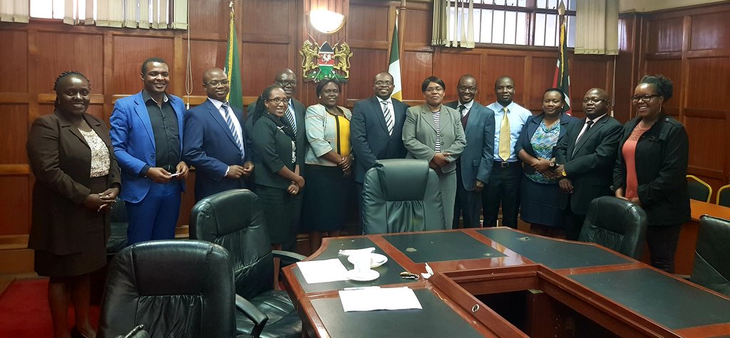 Lsk Nbi engaged with the Milimani Criminal &amp; Anti-Corruption bench &amp; City Court 2 adress practice issues including high bail in Anti-Corruption matters, masquerading, smelly City courts etc. The bench also gave feedback especially on adjournments.Memo 2 follow #lawsocietyofkenya