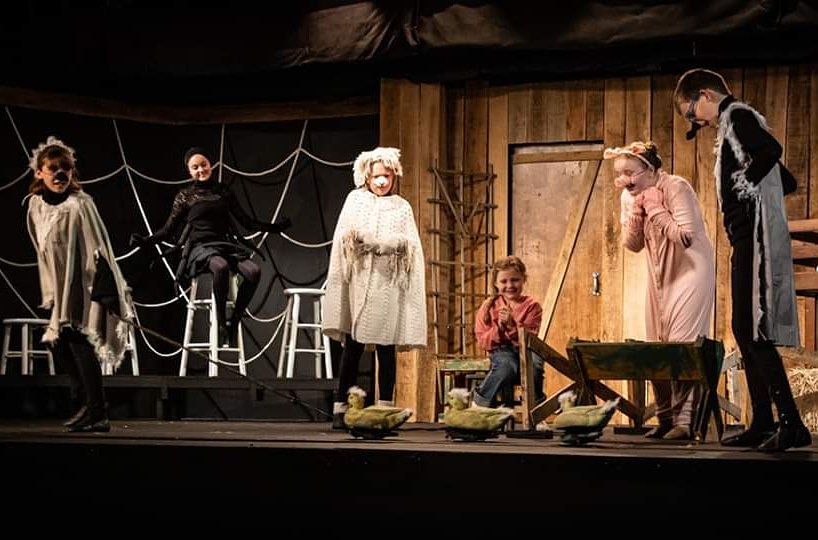 KCTTheatre's tweet photo. "Charlotte's Web" opens this wknd- it's a beautiful story complete w/ geese&amp;sheep&amp; rodents, oh my!

And of course, there's a talented spider and one particularly radiant pig, too.

For tickets  &amp; showtimes visit: https://t.co/cVlTW8yObI
#Knoxville #knoxrocks #theatre https://t.co/nyYTv0eVyK