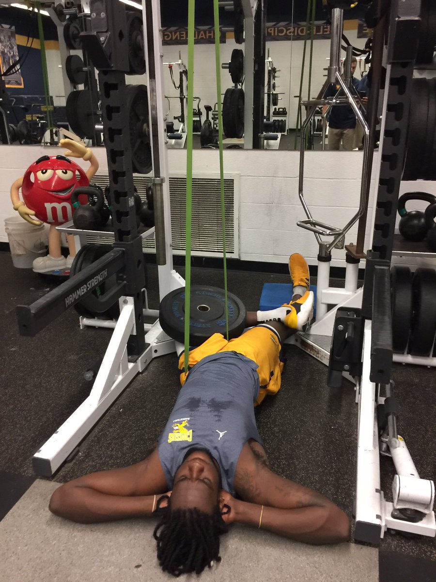 GriffsAP's tweet image. Mike’s Quick Hip Fix #Griffs