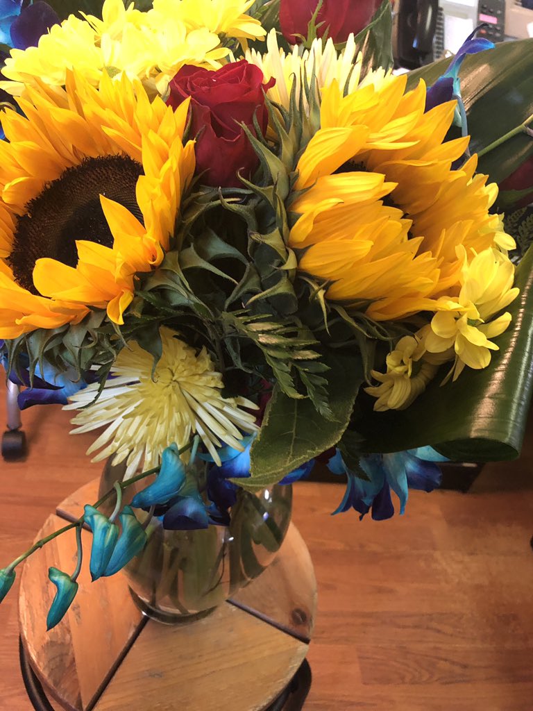 Special delivery from one of our supporters! 🌻🌹
