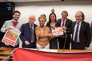 wwfbrasil's tweet photo. A #PEC504 transforma cerrado e #caatinga em Patrimônios Nacionais. Essa transformação é muito importante porque o #cerrado é o segundo maior bioma do país e, atualmente, o mais desmatado. Toda essa riqueza precisa ser protegida! Leia: https://t.co/C3suKv1RVD
#PeloCerradoVivo https://t.co/QpuxwW5bTV