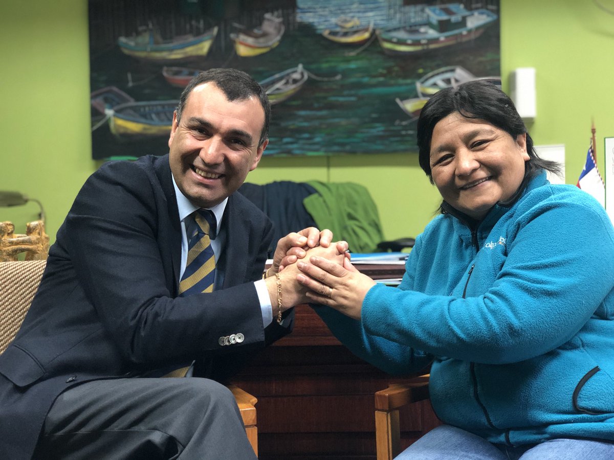 Nos reunimos con Doris Lehue Leviñanco del Sindicato de Manipuladoras de Alimentos Violeta Parra con el fin de planificar actividad en el mes de Octubre donde participarán sus más de 400 asociadas. Feliz de recibirla y de ayudarles en sus actividades !!