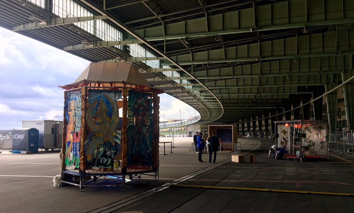 Llull Berlin En Twitter Bei Der Berlinart Ist Die Galerie Kewenig Mit Sitz In Berlin Und Palma Auch Im Flughafen Tempelhof Hangar 5 6