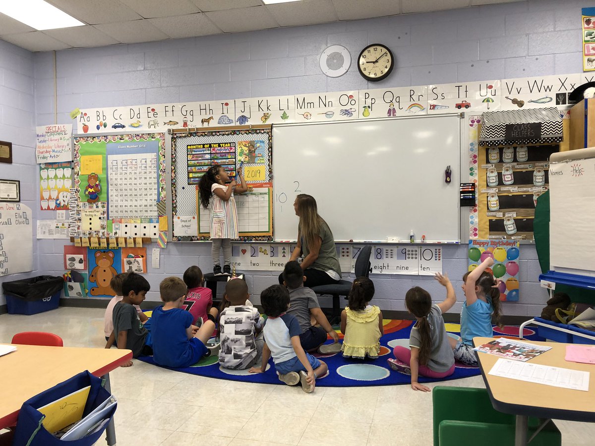 fhillmanide's tweet image. Mine Hill-CAS-Week 1 in Mrs. Kenny’s Kindergarten classroom and the students are already leading with some support their Morning Meeting! Building student responsibility and executive function skills in their #LATIC from Day 1! #IDECorp @nsulla @lnittel