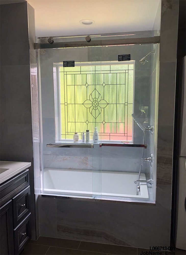 Glasscrafters Equalis slider series shower enclosure engineering &amp; installation, Polished Stainless Steel w/ Equalis towel bars
3/8 clear glass,. Location: New Jersey
#glassshowerdoor #glassshowerenclosure #showerenclosure #showerdoor #bathroomdesign 

glasscraftersshowerdoors.com/products/custo…