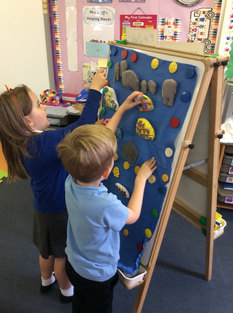 EloffMrs's tweet photo. We are retelling the story of Elmer the Elephant by creating our very own story map with felt pictures. Well done guys! @DanestoneP #talkforwriting #literacy #playthroughlearning https://t.co/YuzYiYyI1q