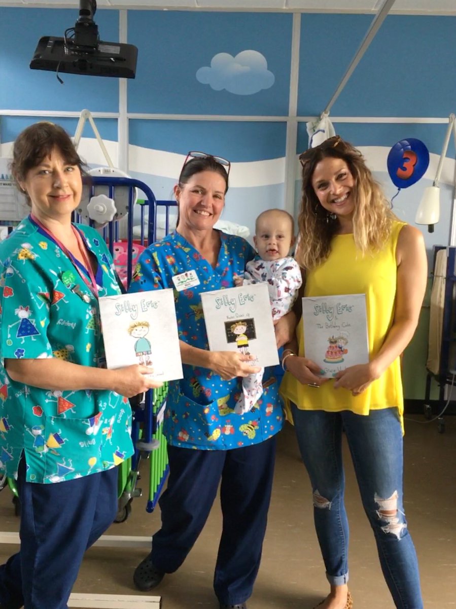 crisp_aj's tweet photo. Many thanks to Gracie Wright for coming to the #childrensward @JamesPagetNHS and reading her #sillyeric books to the children and signing copies for the children to take home #verykind #muchappreciated https://t.co/Y4TlkqqK3n