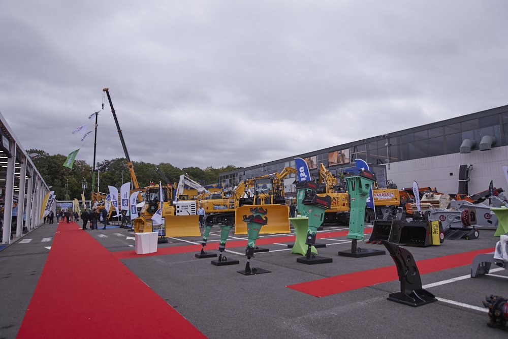 Benieuwd naar wat je op #Matexpo2019 kan verwachten? Hier vind je de vele sfeerfoto's van dag 1: ow.ly/16JE50w6Il2