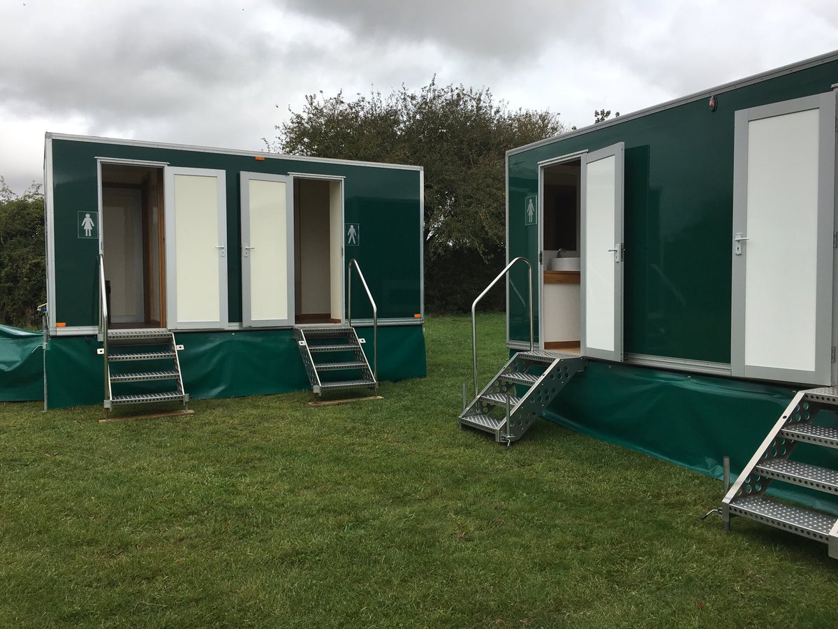 LoosOuthouse's tweet photo. Grey skies on delivery. But the sun will be out for the big day!! https://t.co/9iX7X6S59o