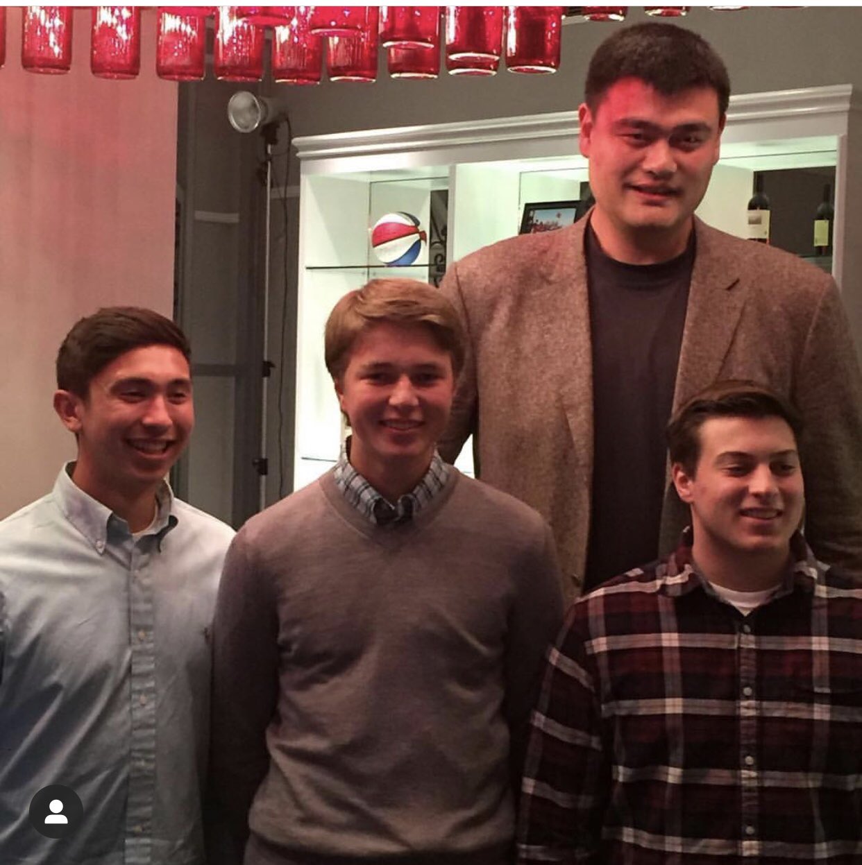 Happy birthday to my very good friend Yao Ming 