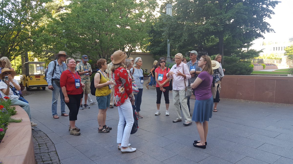AHS_Gardening's tweet photo. #TBT to the tours that AHS's director of communications & other #GardenWriters enjoyed at the gardens & sights of #SLC during #GardenComm2019 last week. See you next year in Williamsburg! @GardenComms https://t.co/uduE7buvNQ