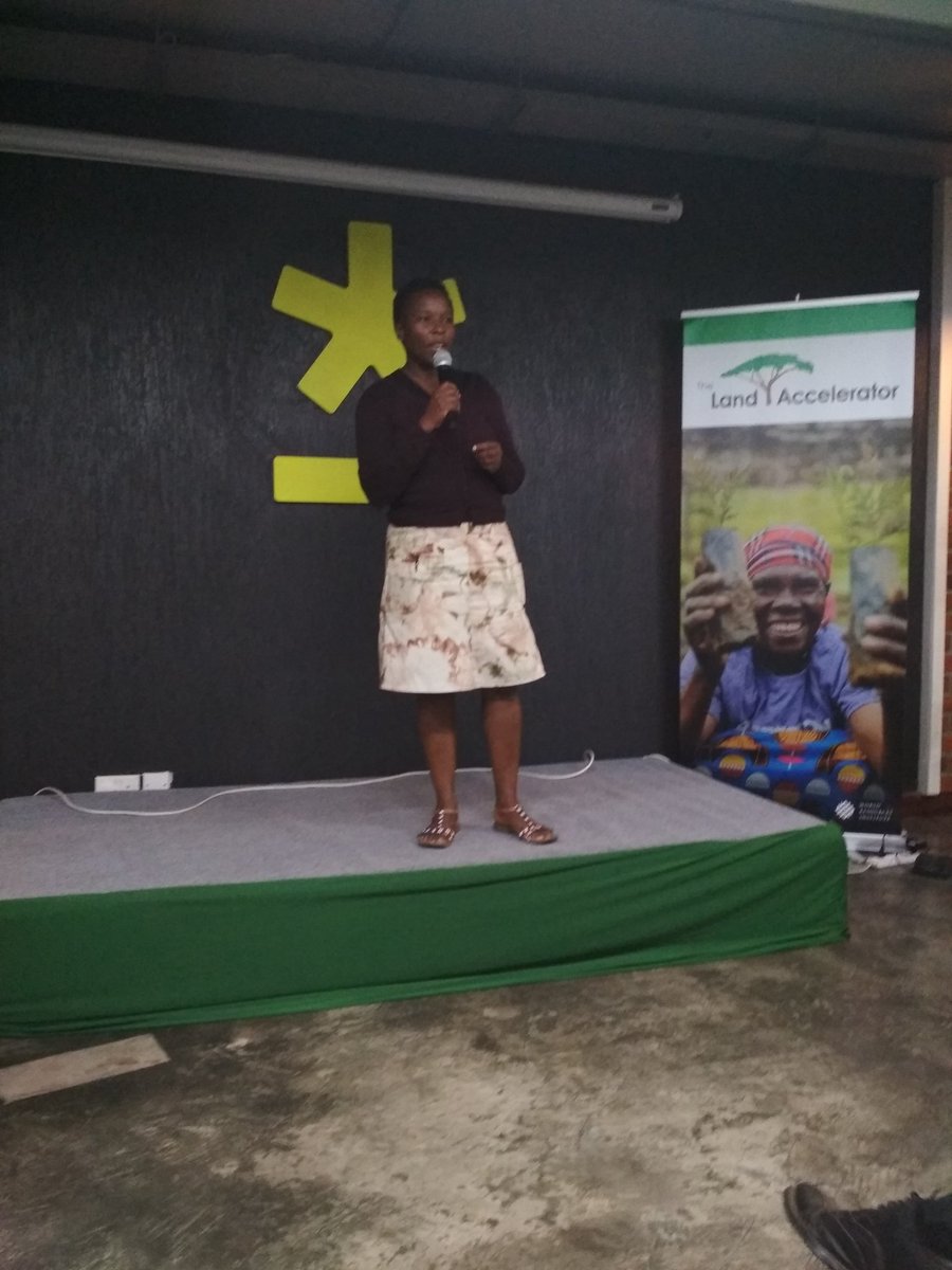 iHub's tweet photo. Organic fertilizers can help revitalize damaged soils and boost crop yields for farmers. That’s exactly what Francescah Munyi and her company Kofar are doing! #AFR100 #LandAccelerator https://t.co/ZW3y2cMbij