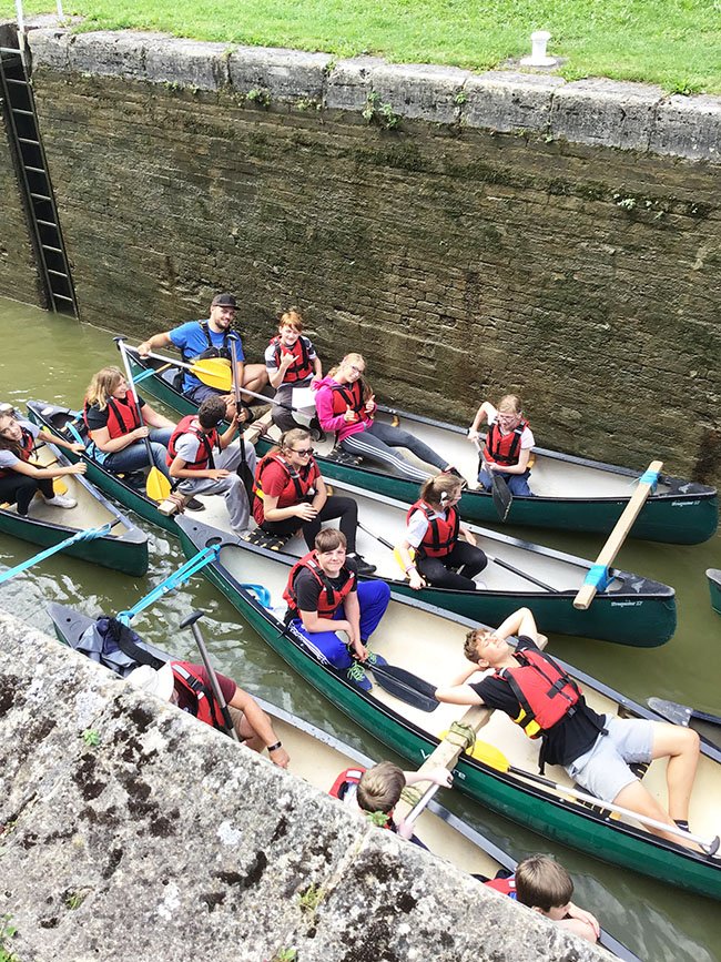 maryhareschool's tweet photo. Year 9 Activity Week - waiting for a lock to fill up can be fun! #deafeducation #canoeingfun https://t.co/gSeHLwEJ0j